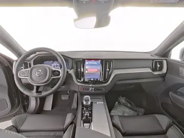 VOLVO XC60 B5 AWD Benzin Black Edition Plus