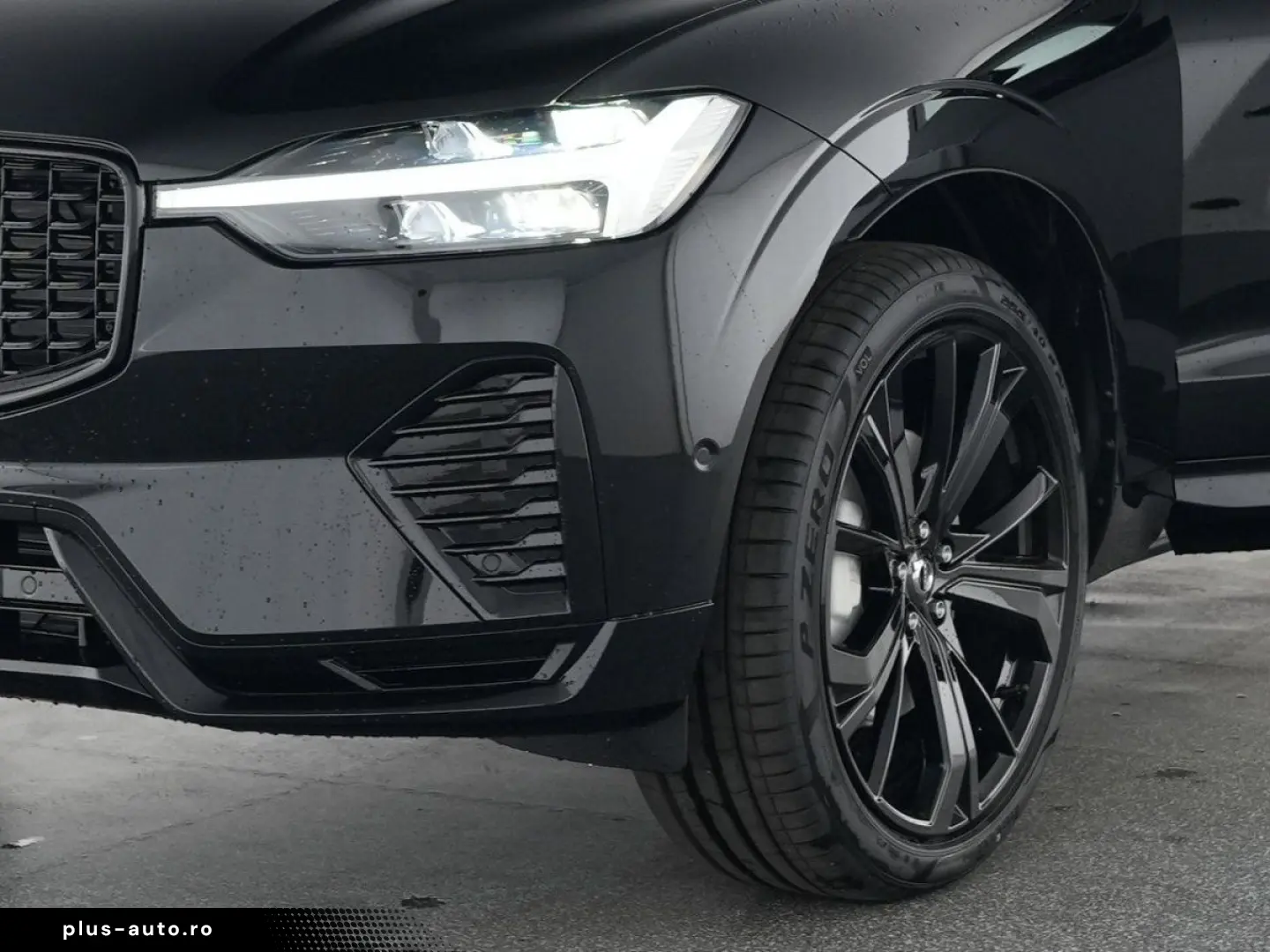 VOLVO XC60 B5 AWD Benzin Black Edition Plus