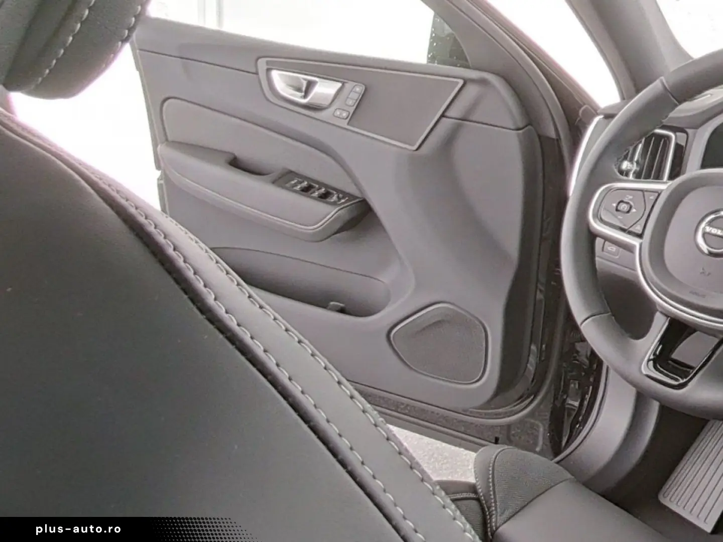 VOLVO XC60 B5 AWD Benzin Black Edition Plus