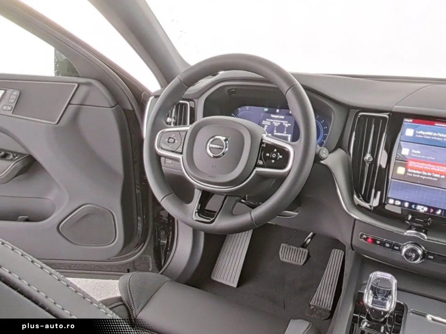 VOLVO XC60 B5 AWD Benzin Black Edition Plus