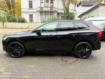 VOLVO XC60 B5 Plus Black Edition He-Up PANO 360 ACC BL