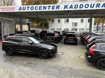 VOLVO XC60 B5 Plus Black Edition He-Up PANO 360 ACC BL
