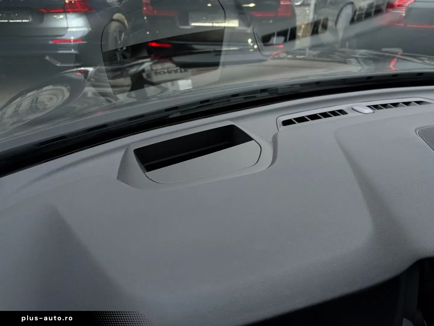 VOLVO XC60 B5 Plus Black Edition He-Up PANO 360 ACC BL