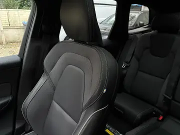 VOLVO XC60 B5 Plus Black Edition He-Up PANO 360 ACC BL