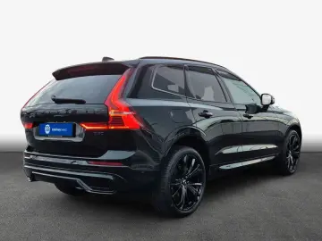 VOLVO XC60 B5 B AWD Plus Black Edition Pano 360 View