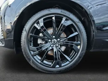 VOLVO XC60 B5 B AWD Plus Black Edition Pano 360 View