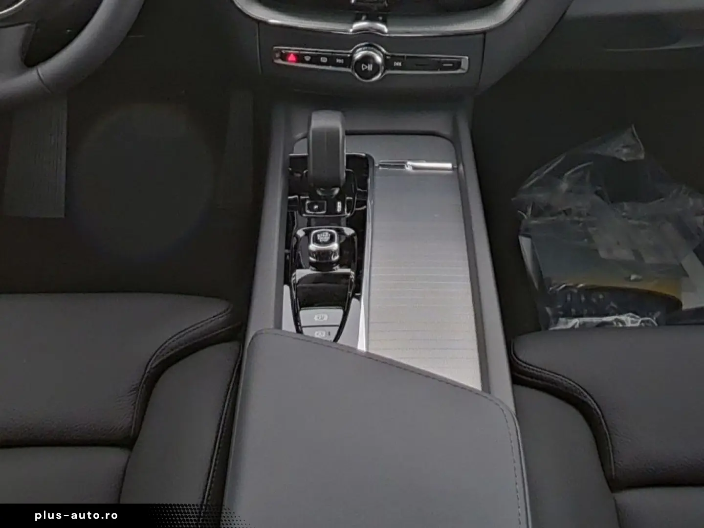 VOLVO XC60 Plus Dark AWD Digitales Cockpit Memory Sitz