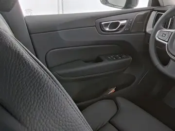 VOLVO XC60 Plus Dark AWD Digitales Cockpit Memory Sitz