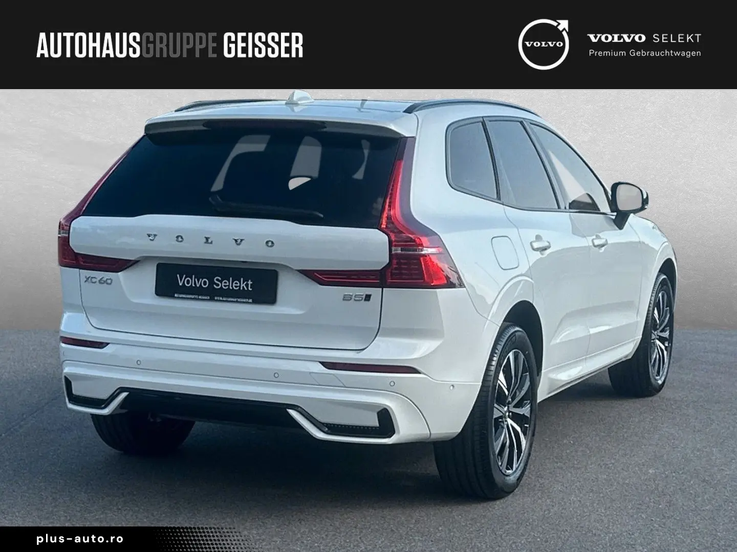 VOLVO XC60 B5 AWD Plus Dark ACC BLIS LED SD