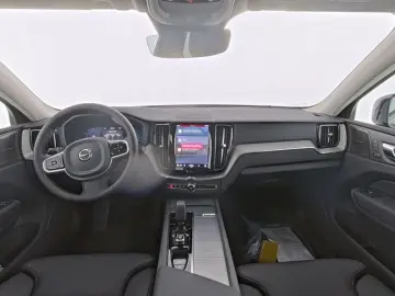 VOLVO XC60 Plus Dark AWD Digitales Cockpit Memory Sitz