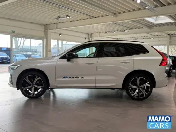VOLVO XC60 B5 Ultra Dark ACC BLIS HUD PANO 360