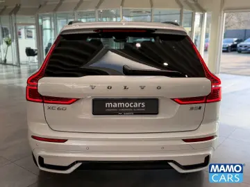VOLVO XC60 B5 Ultra Dark ACC BLIS HUD PANO 360