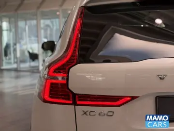 VOLVO XC60 B5 Ultra Dark ACC BLIS HUD PANO 360