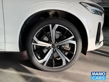 VOLVO XC60 B5 Ultra Dark ACC BLIS HUD PANO 360