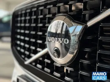 VOLVO XC60 B5 Ultra Dark ACC BLIS HUD PANO 360