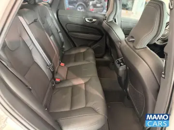 VOLVO XC60 B5 Ultra Dark ACC BLIS HUD PANO 360