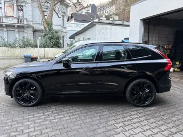 VOLVO XC60 B5 Plus Black Edition 360 PANO H&K Lichtpak