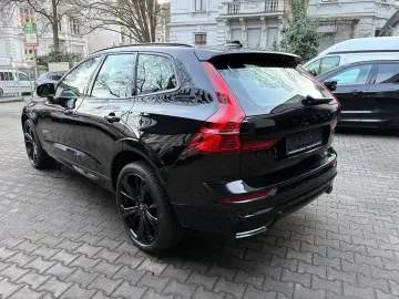 VOLVO XC60 B5 Plus Black Edition 360 PANO H&K Lichtpak
