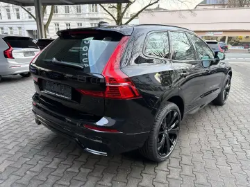 VOLVO XC60 B5 Plus Black Edition 360 PANO H&K Lichtpak