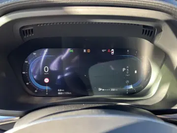 VOLVO XC60 B5 (Benzin) Ultra Dark AWD Automatik Navi