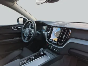 VOLVO XC60 B5 B AWD Ultra Dark Akustikglas Pano