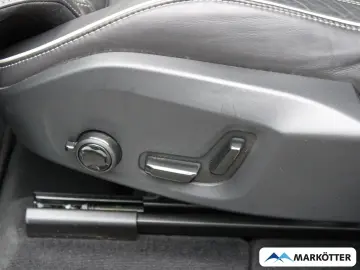 VOLVO XC60 Plus Black Edition AWD  NAVI BLIS