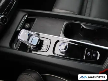 VOLVO XC60 Plus Black Edition AWD  NAVI BLIS