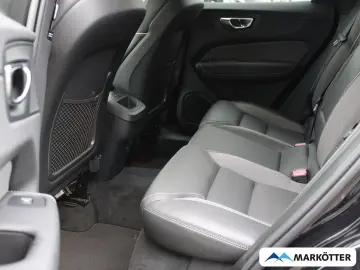 VOLVO XC60 Plus Black Edition AWD  NAVI BLIS