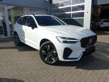 VOLVO XC60 Plus Dark Facelift! B5 AWD Head-Up Pano AHK