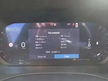 VOLVO XC60 Plus Dark Facelift! B5 AWD Head-Up Pano AHK