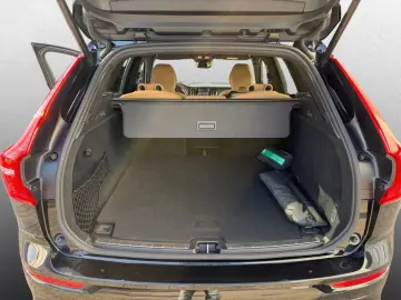 VOLVO XC60 B5 B AWD Plus Dark Luftfahrwerk  360  Cam