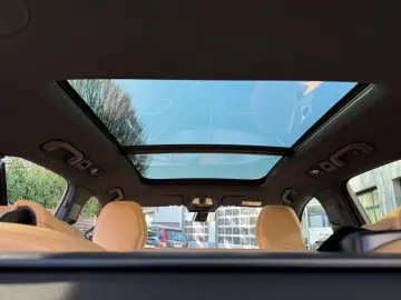 VOLVO XC60 B5 B AWD Plus Dark Luftfahrwerk  360  Cam