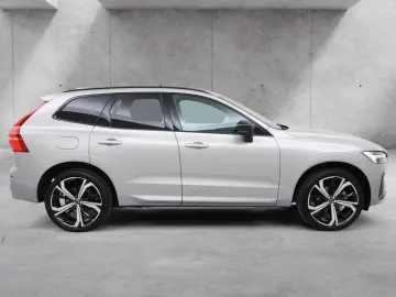 VOLVO XC60 B5 Benzin Ultra Dark AWD