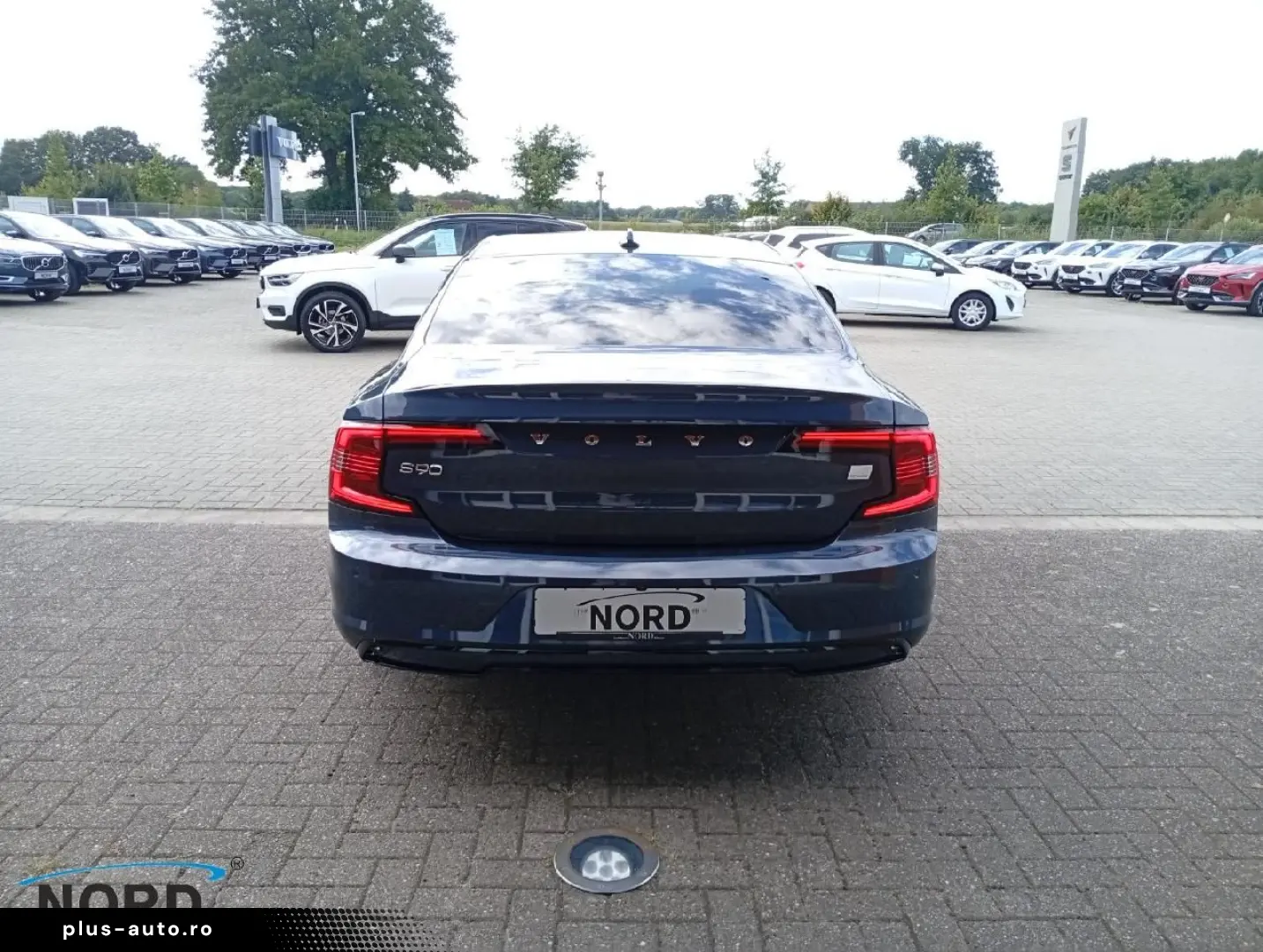 VOLVO S90 T8 Ultimate Dark Plug-In Hybrid AWD