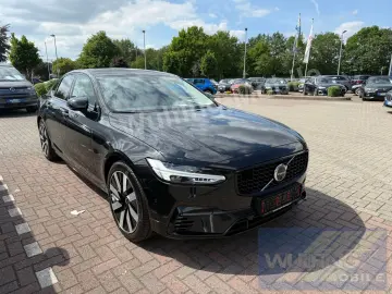 VOLVO S90 Ultimate Dark Recharge Plug-In Hybrid AWD