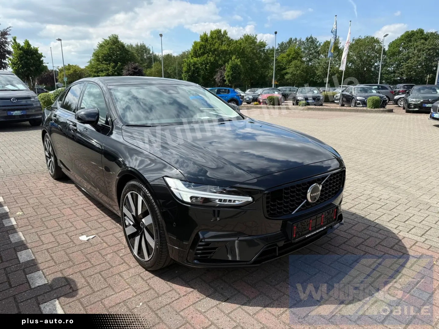 VOLVO S90 Ultimate Dark Recharge Plug-In Hybrid AWD