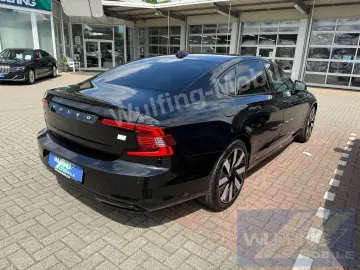 VOLVO S90 Ultimate Dark Recharge Plug-In Hybrid AWD