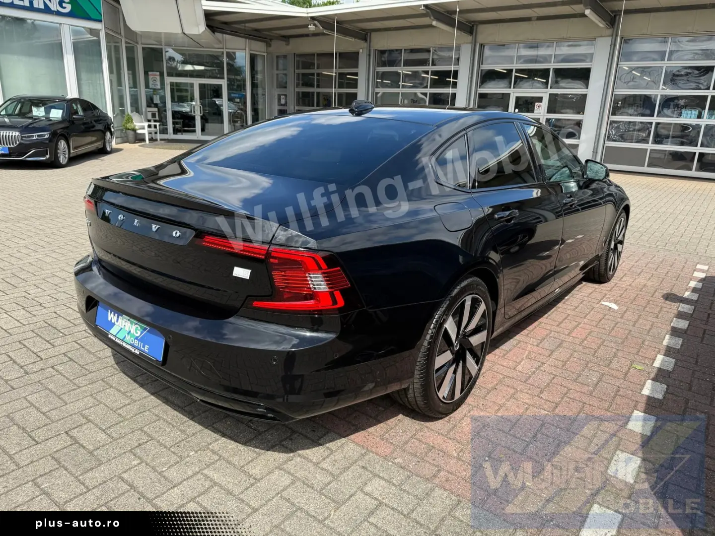 VOLVO S90 Ultimate Dark Recharge Plug-In Hybrid AWD
