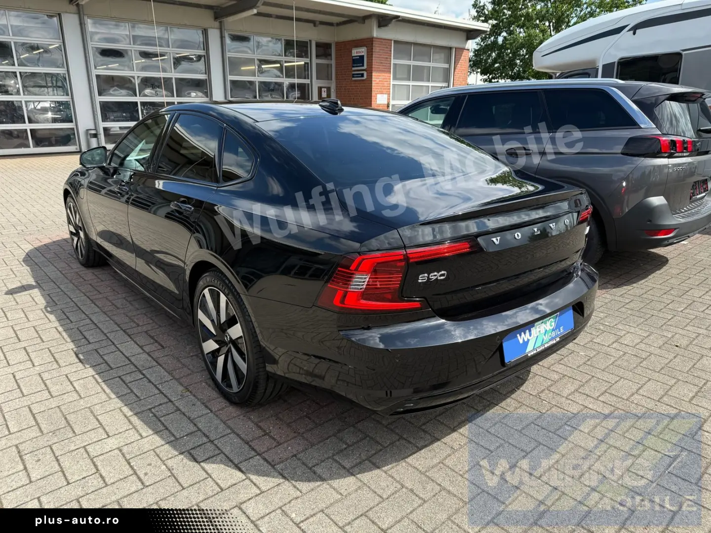 VOLVO S90 Ultimate Dark Recharge Plug-In Hybrid AWD