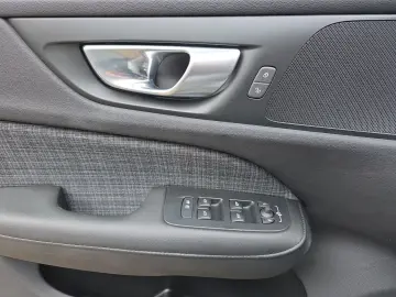 VOLVO S60 Plus Dark Rückfahrkamera PDC ACC LED Tempoma
