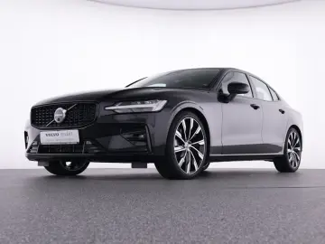 VOLVO S60 B4 Plus Dark  PANO STANDHZ 360  FAHRASS