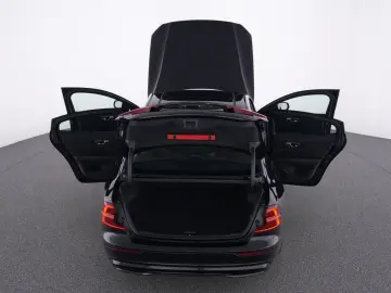 VOLVO S60 B4 Plus Dark  PANO STANDHZ 360  FAHRASS