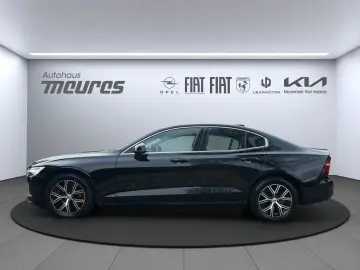 VOLVO S60 Core Mild-Hybrid Navi Klimaautom