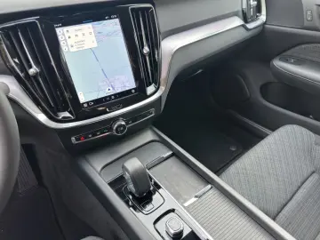 VOLVO S60 Core Mild-Hybrid Navi Klimaautom