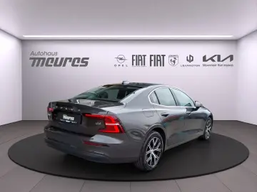 VOLVO S60 Core Mild-Hybrid Navi Klimaautom LED