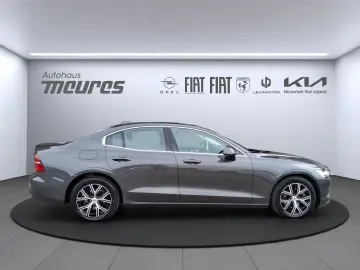 VOLVO S60 Core Mild-Hybrid Navi Klimaautom LED