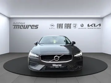 VOLVO S60 Core Mild-Hybrid Navi Klimaautom LED
