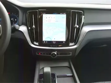 VOLVO S60 Core Mild-Hybrid Navi Klimaautom LED