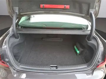 VOLVO S60 Core Mild-Hybrid Navi Klimaautom LED
