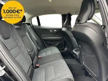 VOLVO S60 Volvo S60 B4 Mild-Hybrid 2.0  NAVI KAMERA KL